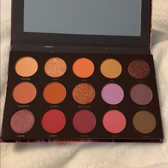 Hipdot Zion eyeshadow palette - Picture 2 of 2